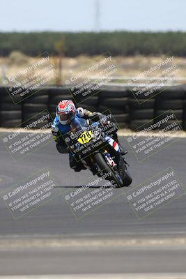 media/Jul-19-2025-TrackDaz (Sat) [[ff1509a44a]]/B Group/1220pm (Turn 1)/